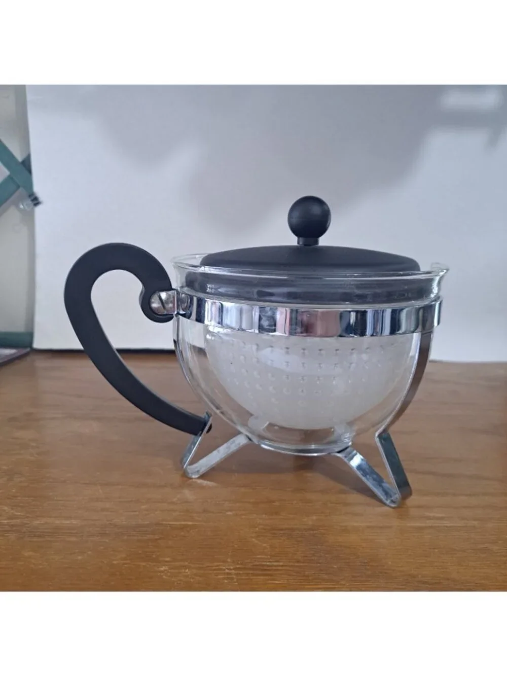 Bodum Chambord 4 Cup Glass Tea Teapot with Infuser Switzerland
